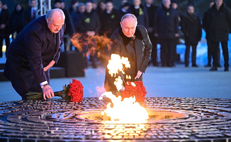 With President of&nbsp;Belarus Alexander Lukashenko during the&nbsp;ceremony to&nbsp;unveil the&nbsp;memorial to&nbsp;the&nbsp;USSR civilians who fell victim of&nbsp;the&nbsp;Nazi genocide during the&nbsp;Great Patriotic War.
